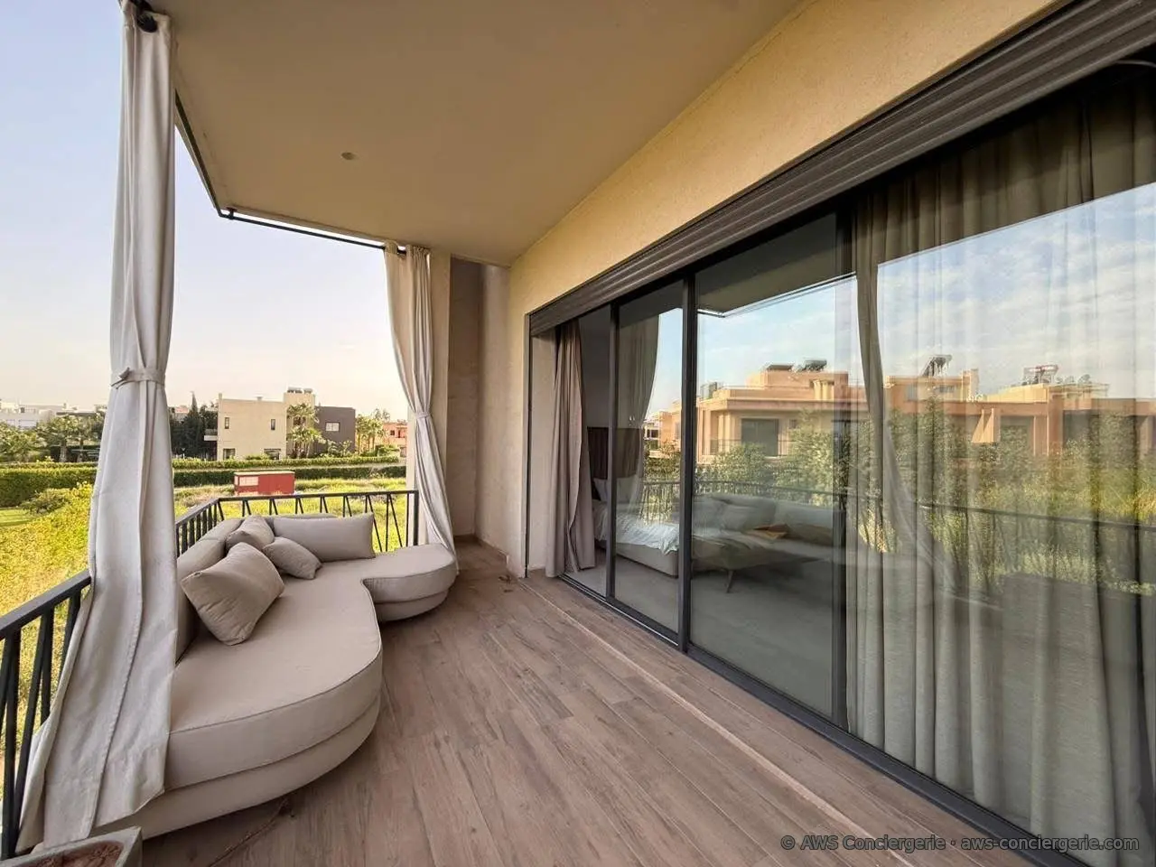 Balcon couvert avec vue dégagée