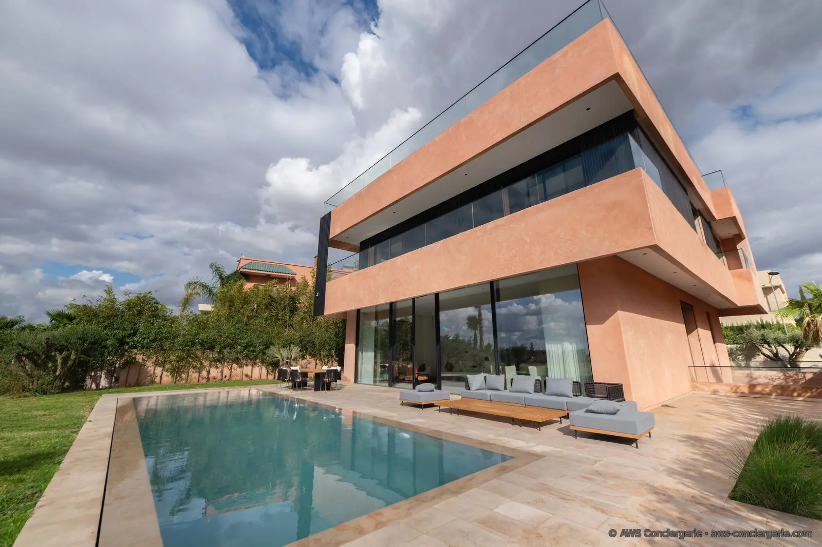 Architecture contemporaine de la villa quatre façades