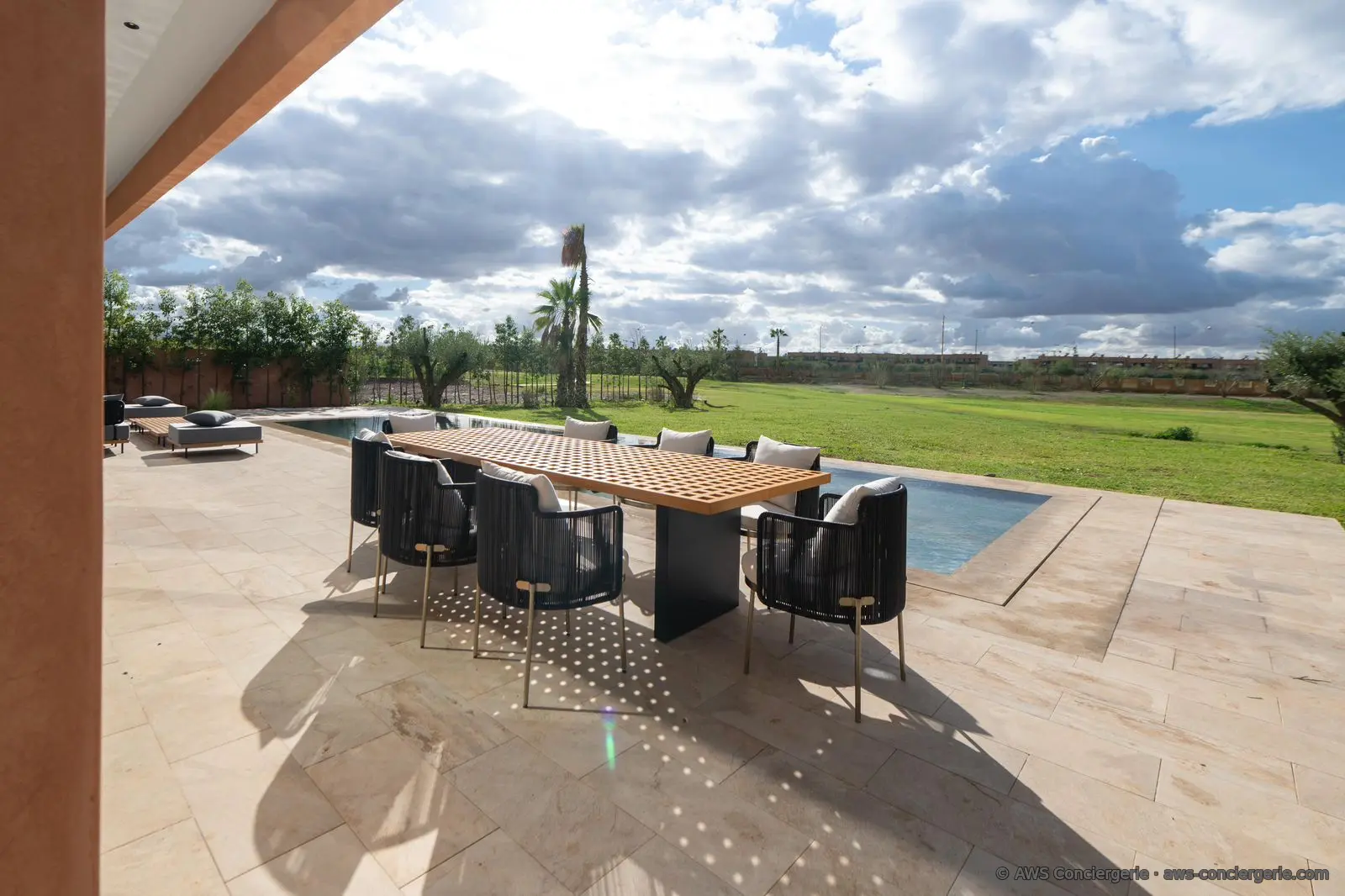 Terrasse avec vue dégagée sur le golf
