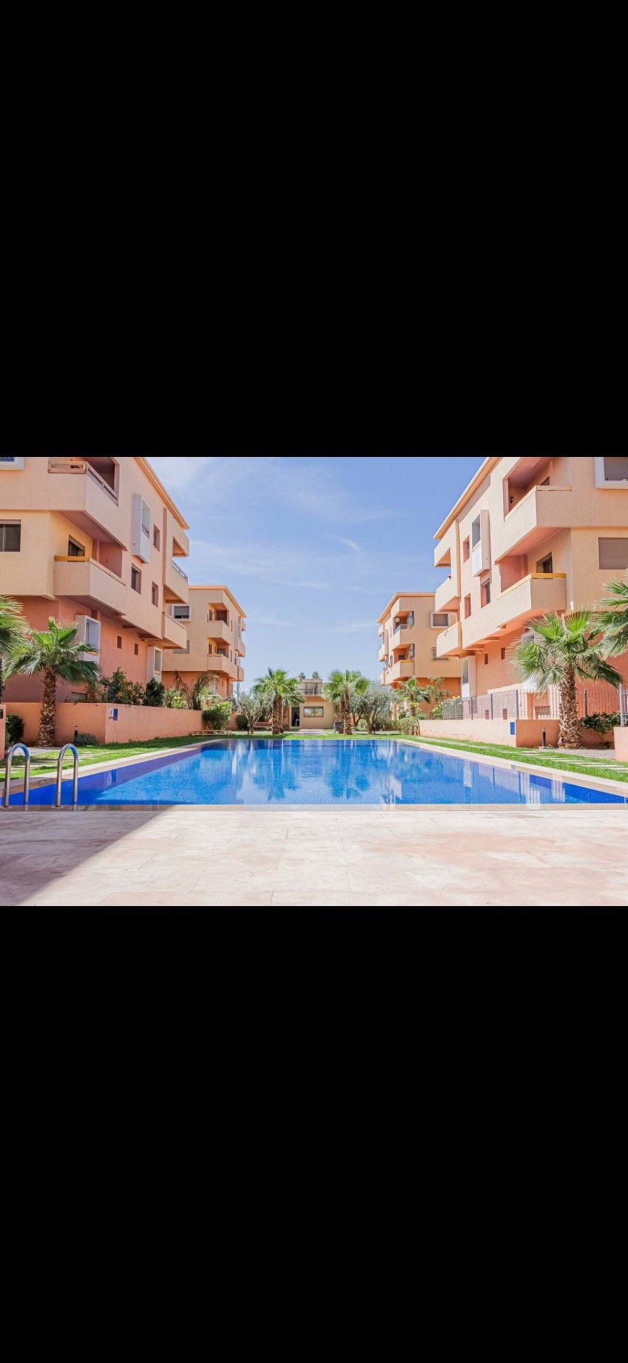 Palmeraie — Le calme des villas et jardins